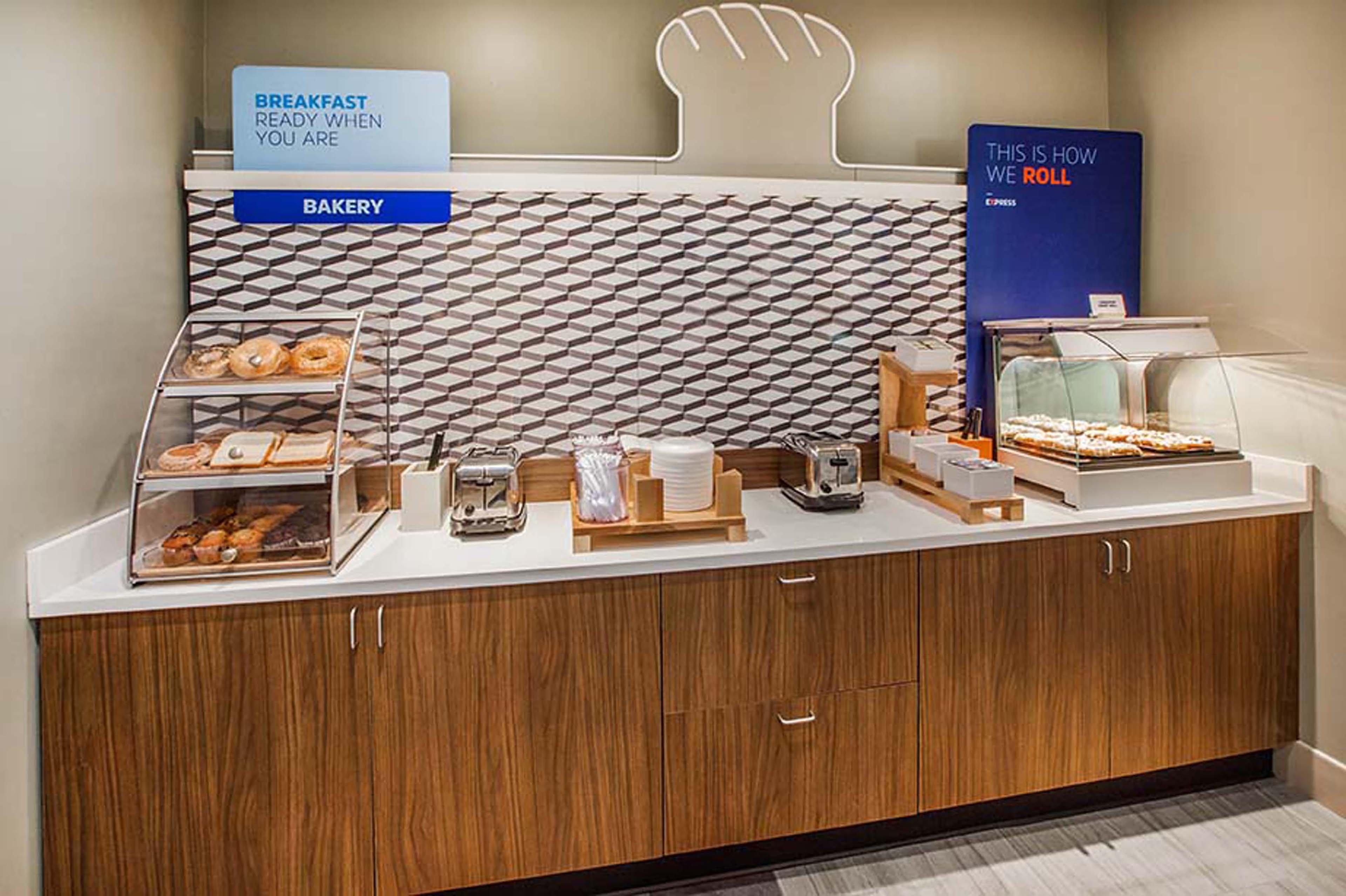 Holiday Inn Express Hotel & Suites Clewiston By Ihg Bagian luar foto