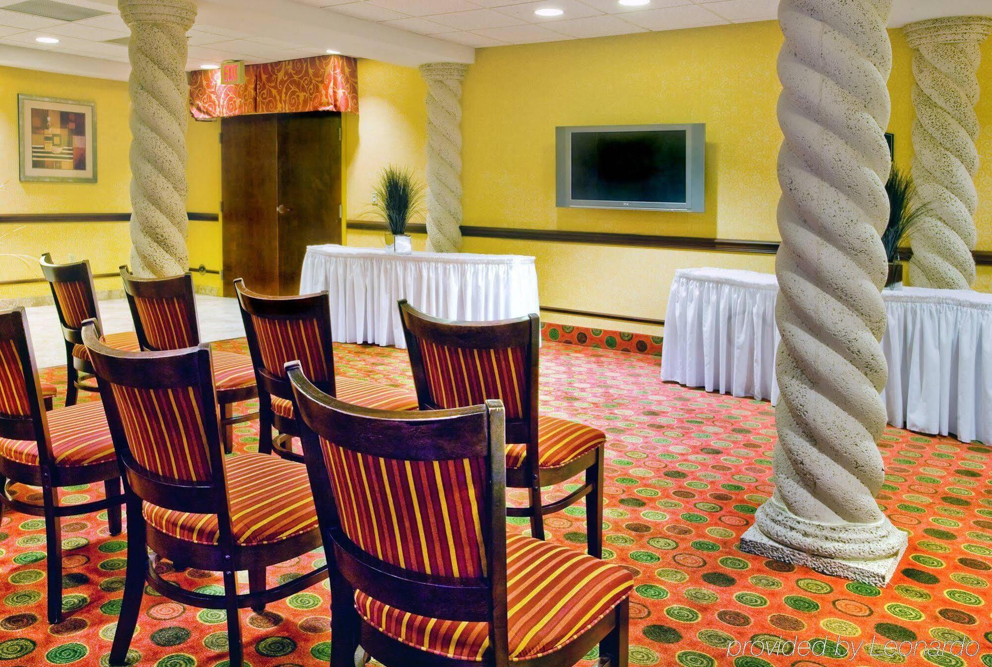 Holiday Inn Express Hotel & Suites Clewiston By Ihg Bagian luar foto